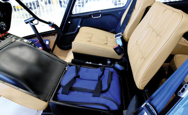 Espacio de Almacén bajo los asientos Espacio de Almacén bajo los asientos